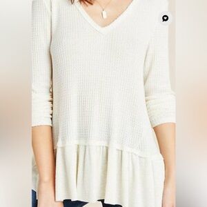 Eri + Ali Anthropology V Neck long Sleeve Cream Colored Top 
eri + ali